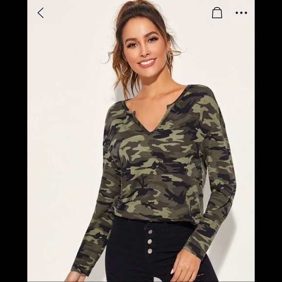 Tops - NWOT camouflage blouse, medium